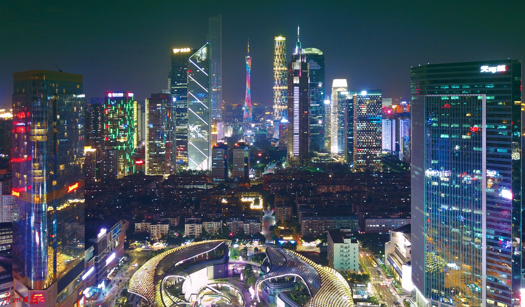 夜景 (莫伟浓 摄)▍推进时尚消费品产业高质量发展去年7月,广州入选