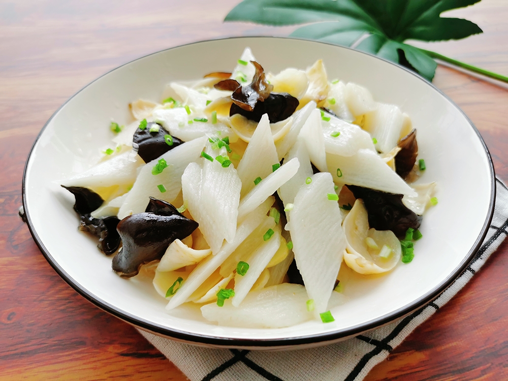 雨水节气着重护脾多吃6种应季菜有1肉春天要少吃