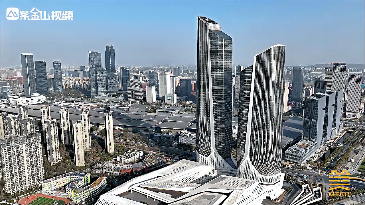 震撼航拍镜头带你看南京河西cbd的日与夜
