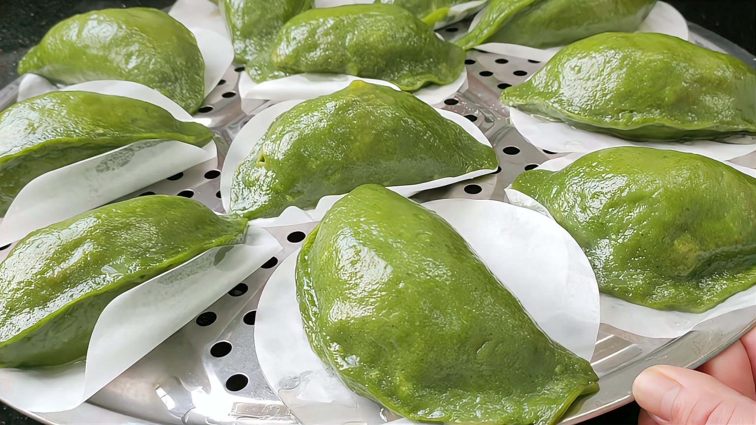 客家艾粄,二款清明美食的正宗做法,一开盖艾草香满屋,碧绿好吃_人民号