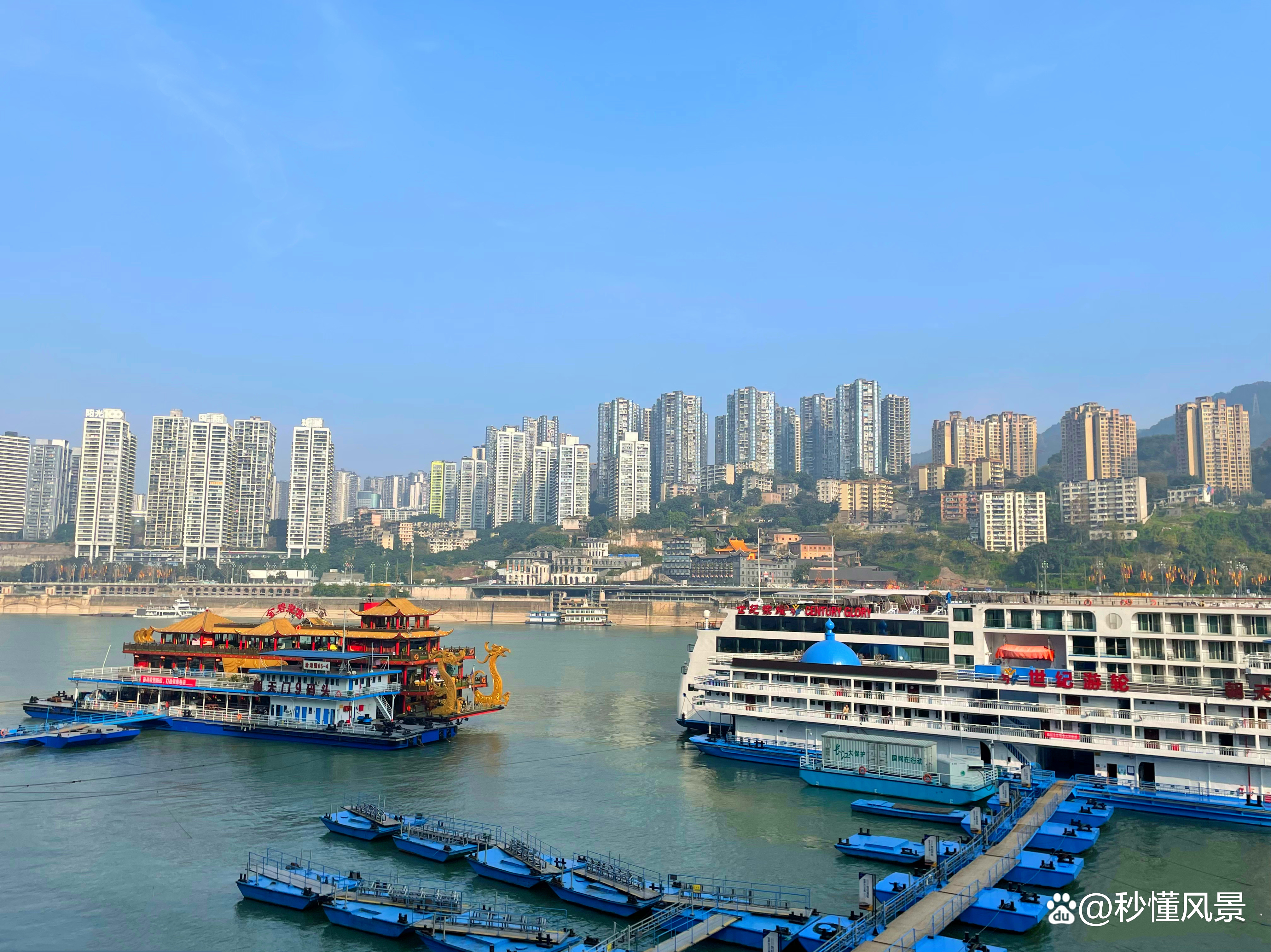 重庆一码头走红嘉陵江和长江在此汇聚两江交汇太壮观了