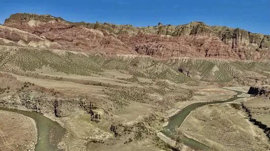 環遊天山千色昌吉打卡s101天山地理畫廊百里丹霞風景道