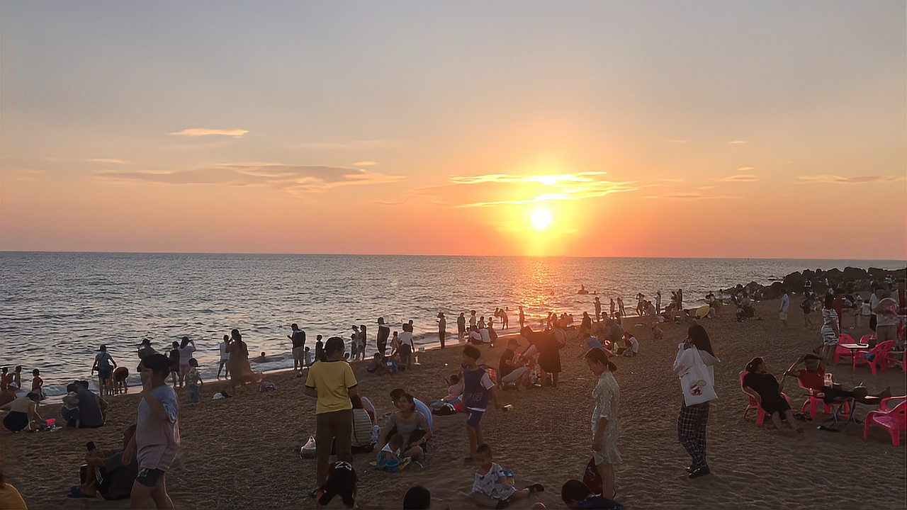 海南东方鱼鳞洲日落之美