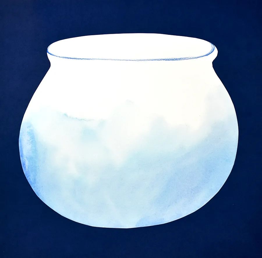 可以用水彩颜料为鱼缸铺出一层淡淡的底色用水彩笔或马克笔在鱼缸中画