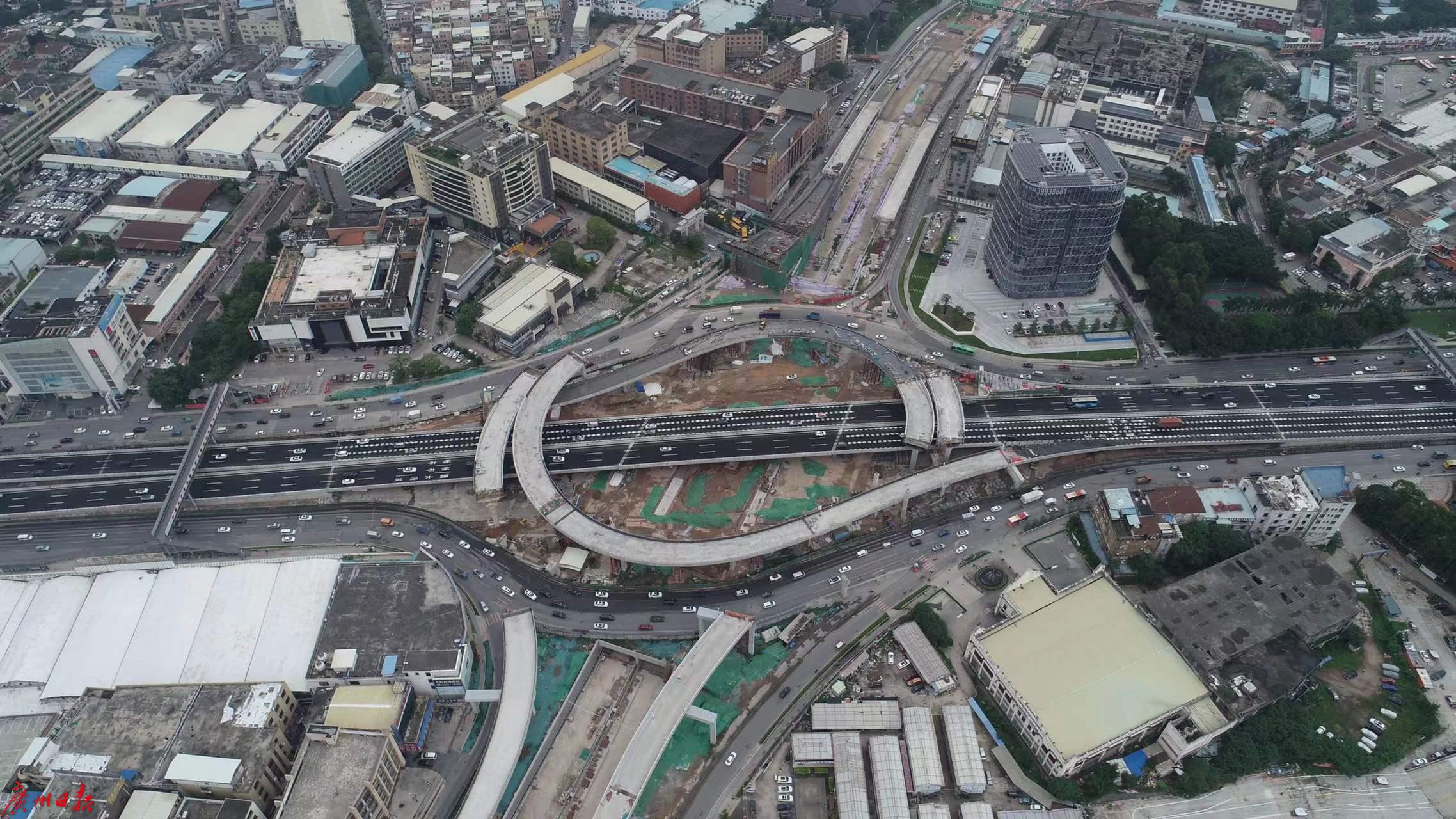 现场直击南大干线番禺大道主线跨线桥今日正式开通