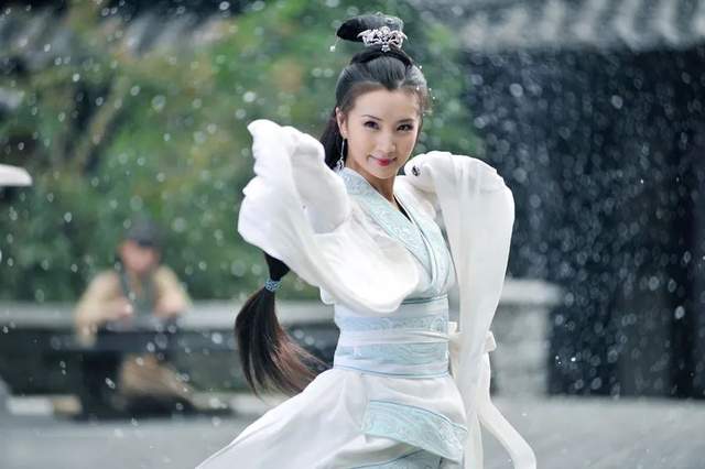 同样是演貂蝉把陈红和陈好等人放在一起看差别就出来了
