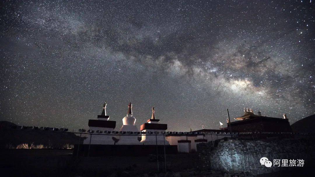 摄影 / 旦增晋美地点 / 噶尔县加木拉康加木拉康位于狮泉河镇附近的加