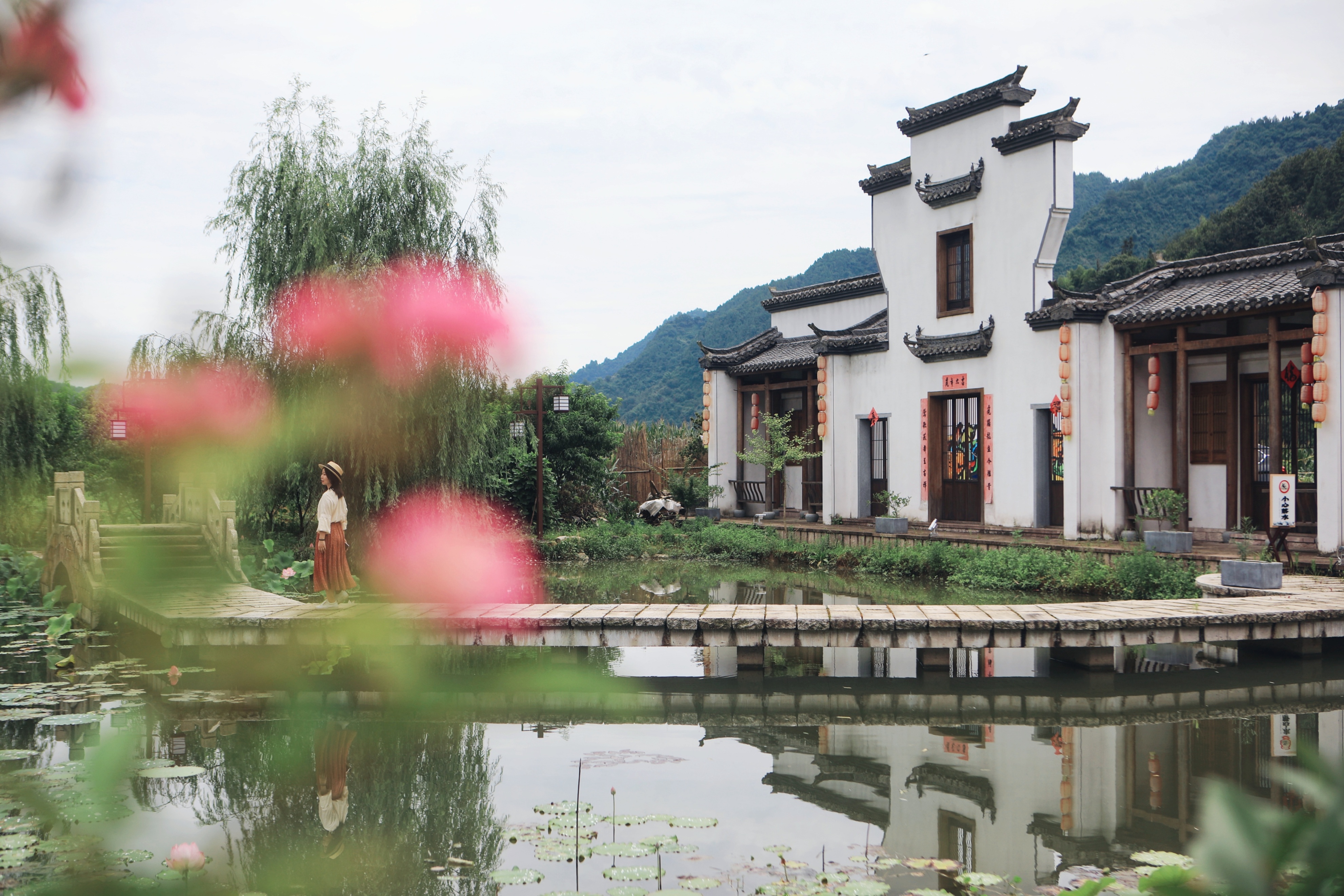 古韵梓桐古树老桥生活悠然最宜居的书画小镇