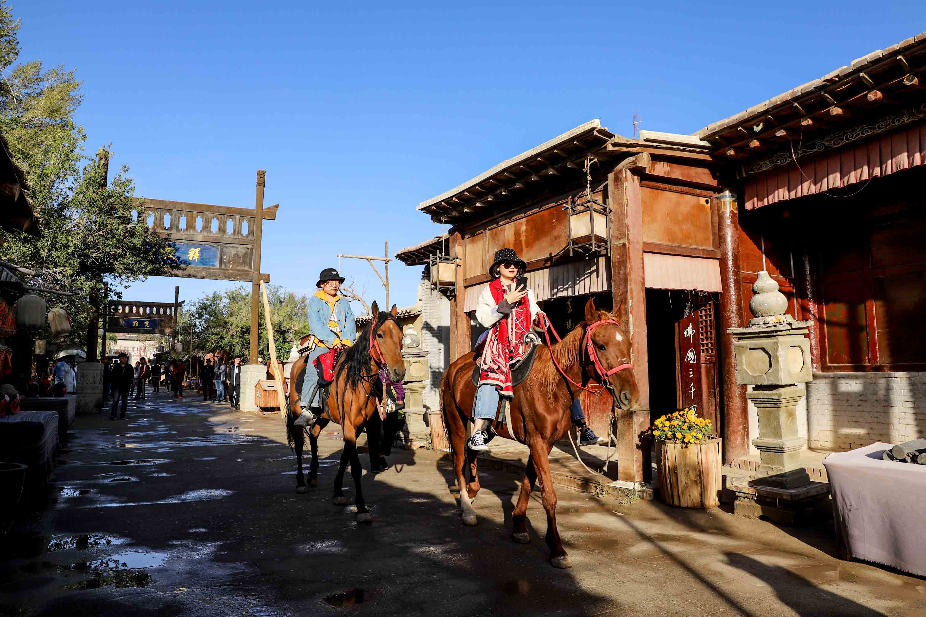 行走敦煌第1天被导游撂下阳关玉门关感慨万千5处风光美到想哭