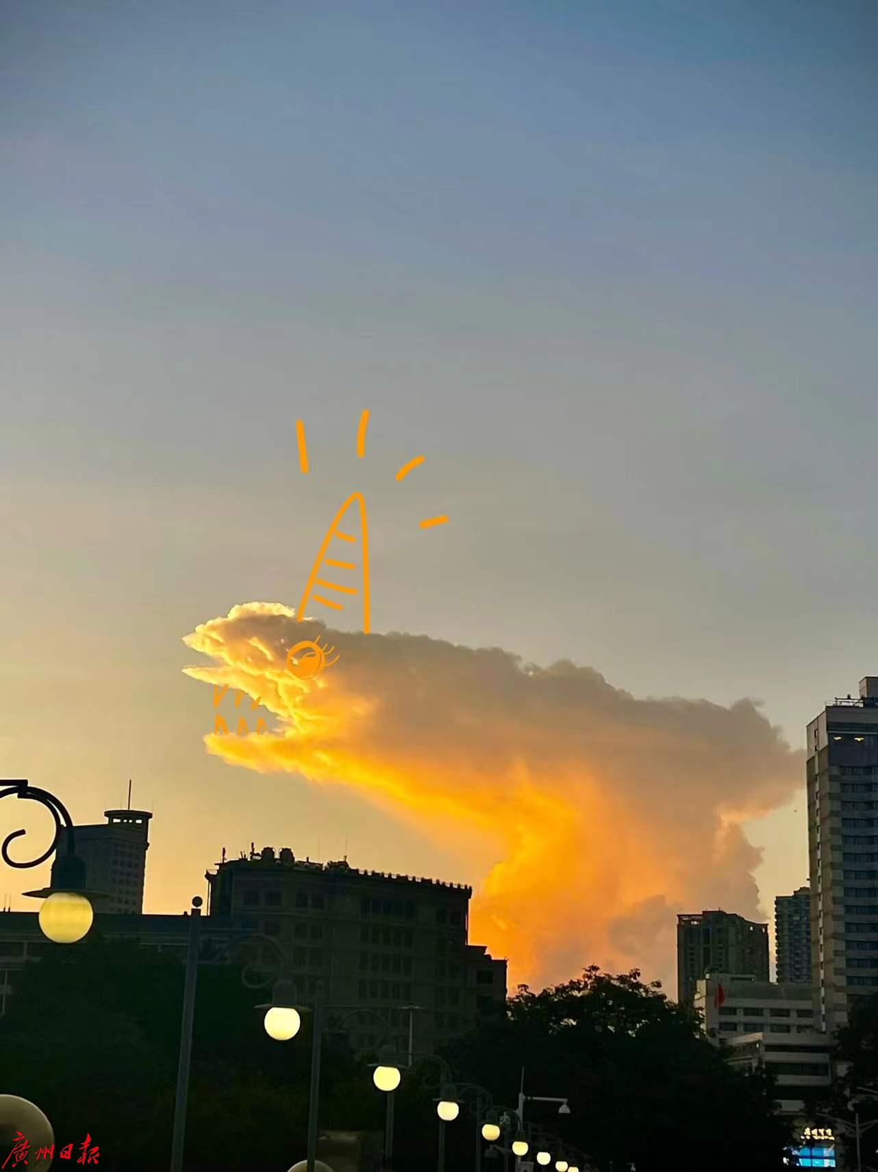 会凹造型的云刷屏朋友圈气象专家说ta夏季很常见