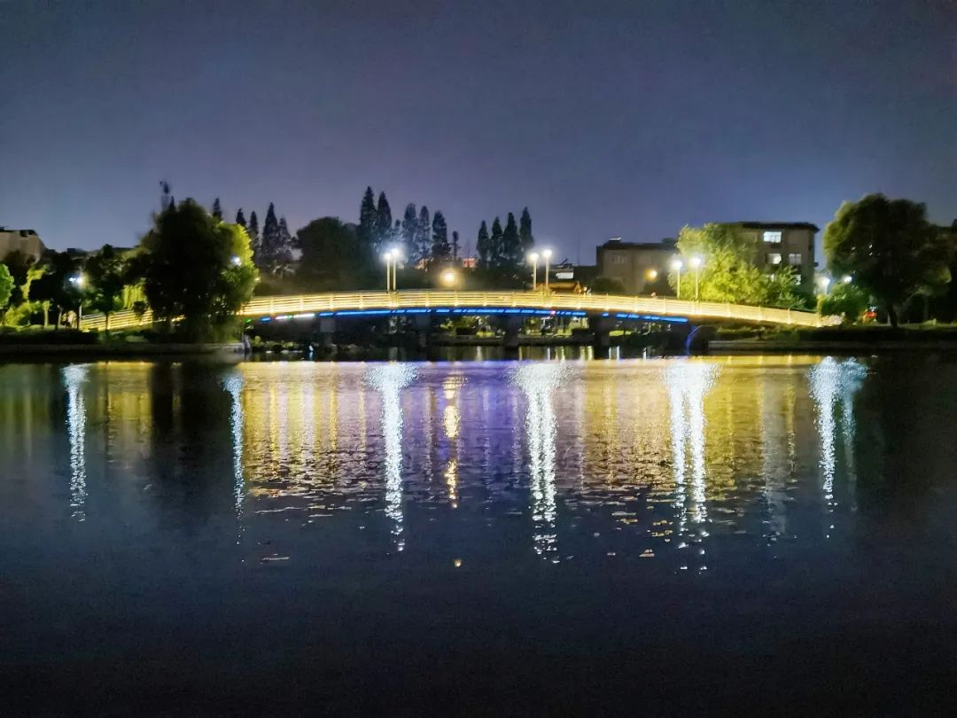 的辛勤工作,离不开亮化工作人员涟水美丽的夜景值得骄傲,据该公司负责