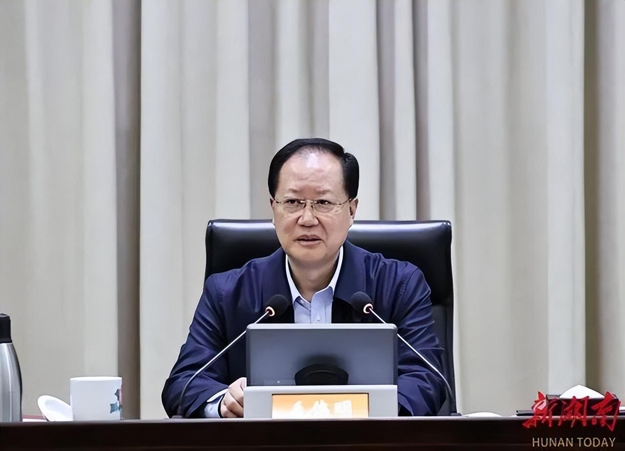 湖南省长:迅速打赢山火歼灭战_人民号