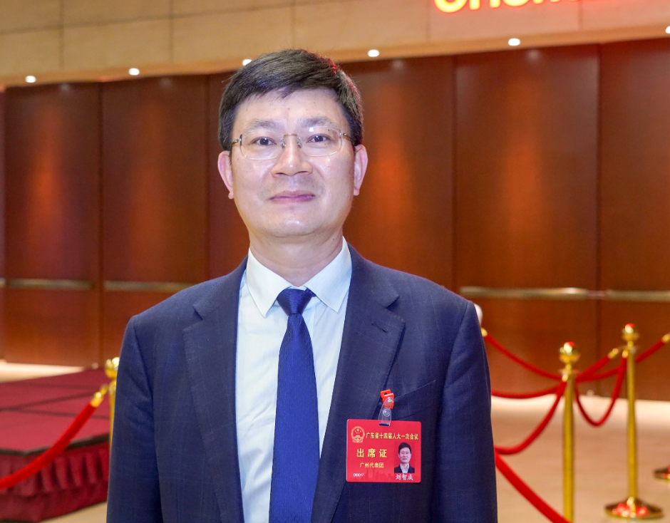 代表谈报告省人大代表刘智成城际与地铁互联互通大湾区1小时通勤