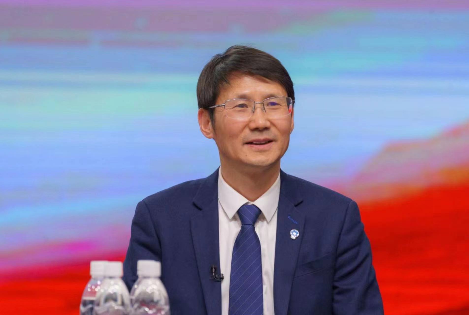 中国水环境集团董事长侯锋作分享
