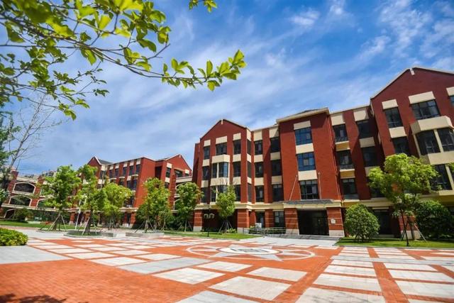 全区唯一一个高分保护武汉华美实验学校收到家委会感谢信