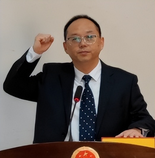 熊建云出生于1977年6月,福建省长汀县人,中共党员,大学本科学历,农业